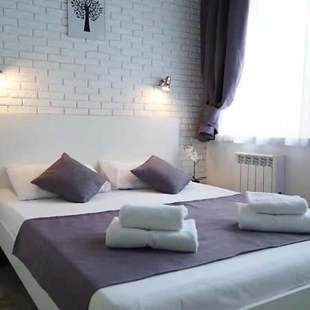 Skyhome Goloseevsky 2*